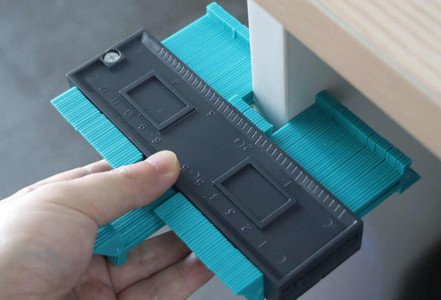 Копирует выступы мебели, труб и др. Контурный дубликатор