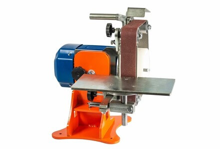 Станина гриндера Спутник в исходном положении